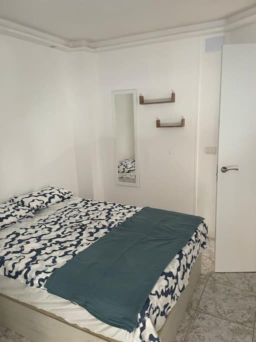 Giovina Living Av Suecia 150M From Beach 洛斯克里斯蒂亚诺斯 外观 照片